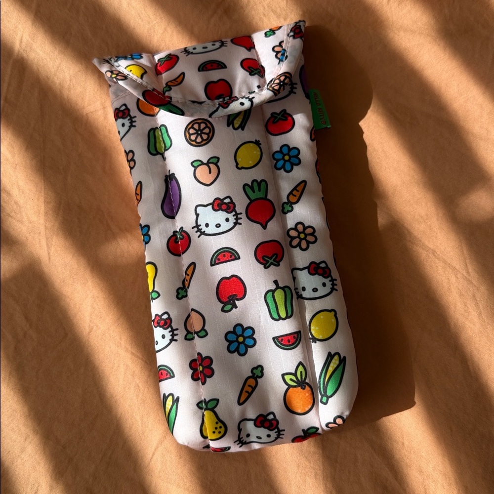 BAGGU x Hello Kitty Puffy Sunglasses Case - Excellent Condition